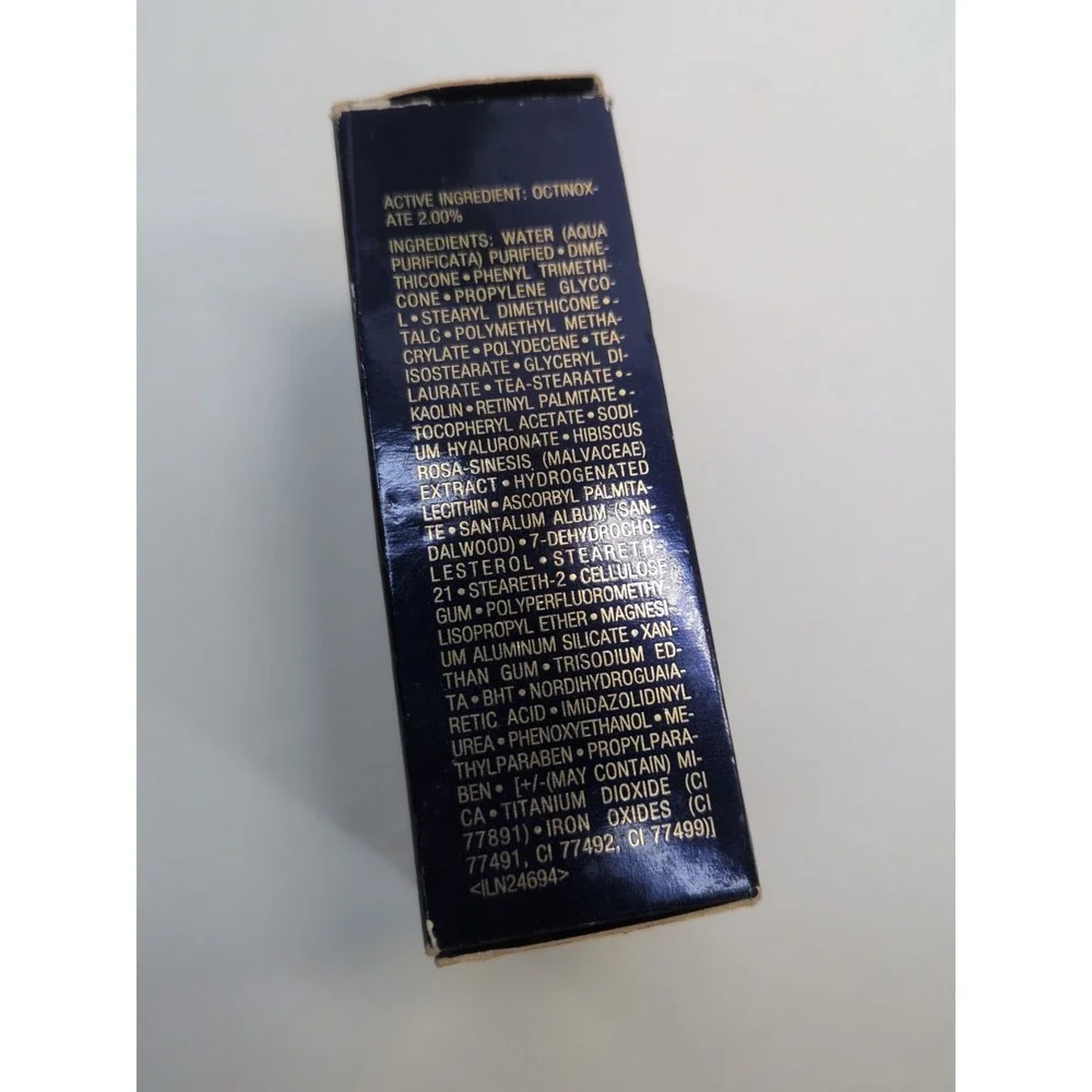NIB RARE!🥰Estee Lauder Lucidity Light-Diffusing Cool Beige *FLAW-SPILLAGE READ